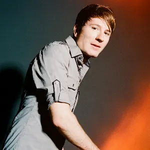 Photo représentant Adam Young