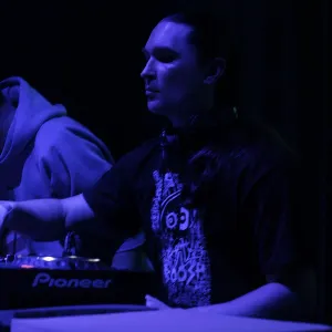 Photo représentant DJ Hidden