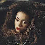 Ella Eyre