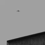 Pochette Close Yet Far