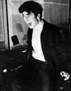 Pochette John Lennon Takes a Piss in Emi Studios
