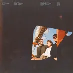 Pochette Sieste sur l’oreille droite