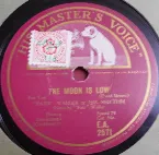 Pochette The Moon Is Low / Little Curly Hair in a High Chair