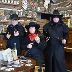 Pochette Highly Dangerous