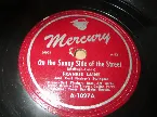 Pochette On the Sunny Side of the Street / Blue Turning Grey Over You