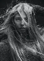 Pochette It's Haunting to Ponder How Many Worlds Like Ours Existed, Exist and Will Exist While the Human Body Wins Over Its Conscious Administration