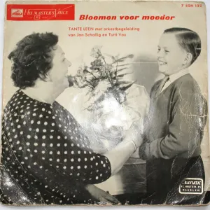 Pochette de Bloemen voor moeder de Tante Leen