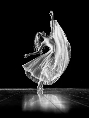 Pochette de Performing an Avant-Garde Ballet Based on the Vague Memories of My Birth de Wings of an Angel