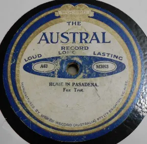 Pochette de From One Till Two / Oh! Sister, Ain't That Hot de Fletcher Henderson and His Orchestra