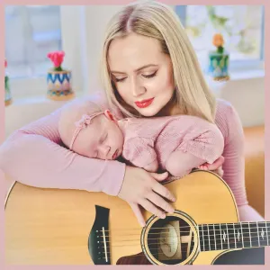 Pochette de Never Grow up (Acoustic) de Madilyn Bailey