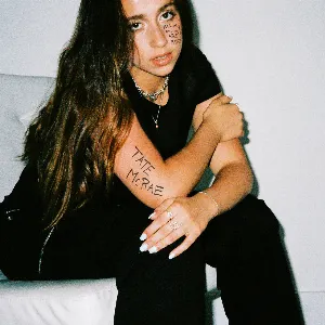 Pochette de All My Friends Are Fake de Tate McRae