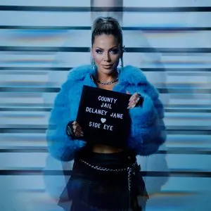 Pochette de Side Eye de Delaney Jane