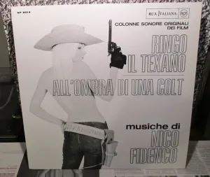 Pochette de Ringo il texano / All'ombra di una colt de Nico Fidenco