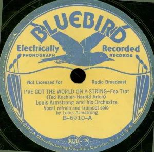 Pochette de I’ve Got the World on a String / There’s a Cabin in the Pines de Louis Armstrong & His Orchestra