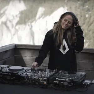 Pochette de Nora En Pure | Graubünden, Switzerland de Nora en Pure