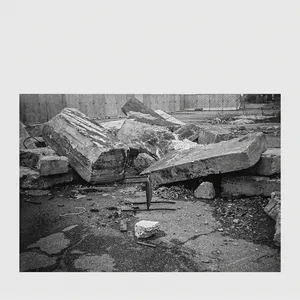 Pochette de Themes and Atmospheres for Adam Curtis's Russia 1985-1999 TraumaZone de Lawrence English
