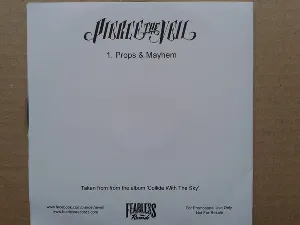 Pochette de Props & Mayhem de Pierce the Veil
