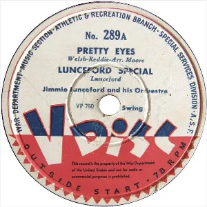 Pochette de Pretty Eyes / Lunceford Special / Circus in Rhythm de The Count Basie Orchestra - The Count Basie Orchestra