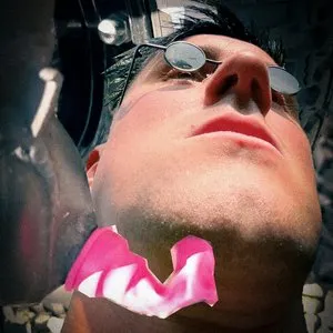 Pochette de Exhausted de Venjent