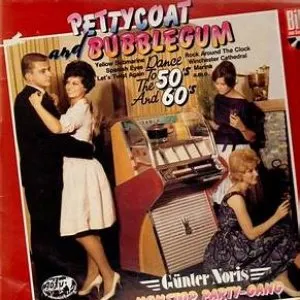Pochette Pettycoats, Bubble Gum and the Hits