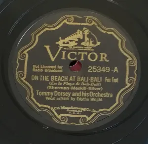 Pochette de On the Beach at Bali‐Bali / No Regrets de Tommy Dorsey and His Orchestra