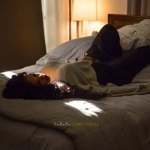 Pochette de Comfortable de H.E.R.