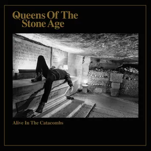 Pochette de Alive in the Catacombs de Queens of the Stone Age