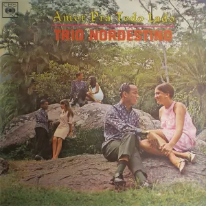Pochette de Amor pra Todo Lado de Trio Nordestino