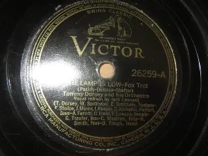 Pochette de The Lamp Is Low / Hymn to the Sun de Tommy Dorsey and His Orchestra