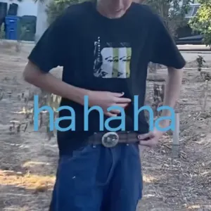 Pochette de hahaha de 2hollis