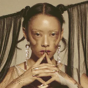 Pochette de Bad Friend de Rina Sawayama