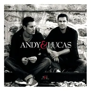 Pochette de Con los pies en la tierra de Andy & Lucas