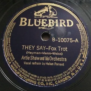 Pochette de They Say / A Room With a View de Artie Shaw and His Orchestra