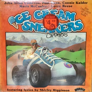 Pochette de Ice Cream Sneakers de Connie Kaldor