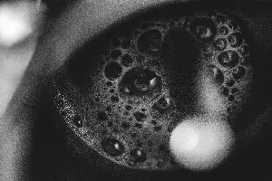 Pochette de I See No Evil in Making You a Victim; You Can Kiss the Shadows Out of Your Face, and Look for the Dreary Rainbows After Fermentation de Wings of an Angel