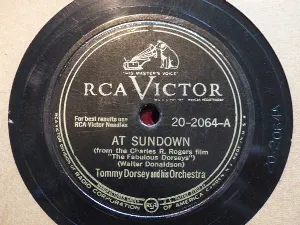 Pochette de At Sundown / To Me de Tommy Dorsey and His Orchestra