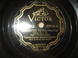 Pochette de Dedicated to You / You’re Here, You’re There (You’re Everywhere) de Tommy Dorsey and His Orchestra