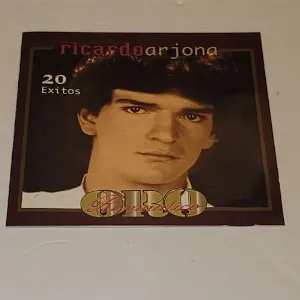 Pochette de Oro romántico de Ricardo Arjona