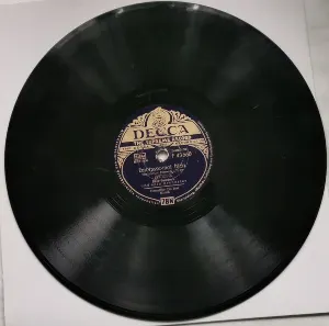 Pochette de Du bist Musik de Lys Assia