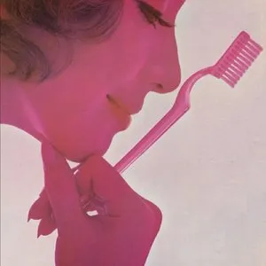 Pochette de B L U S H de b l u e s c r e e n