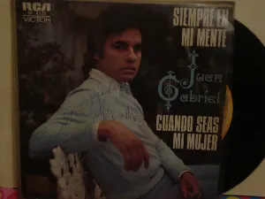 Pochette de Siempre en mi mente / Cuando seas mi mujer de Juan Gabriel