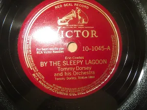 Pochette de By the Sleepy Lagoon / Melody de Tommy Dorsey and His Orchestra