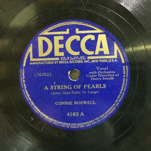 Pochette de A String of Pearls / My Silent Love de Connee Boswell