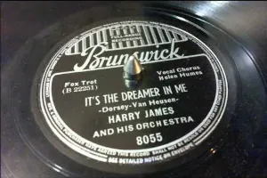 Pochette de It's the Dreamer in Me / One O'Clock Jump de Harry James and His Orchestra