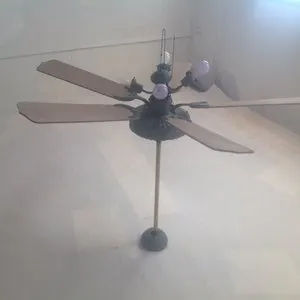 Pochette de April de Kevin Drumm