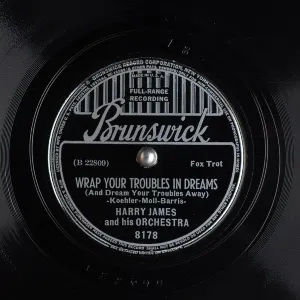 Pochette de Wrap Your Troubles in Dreams / Little White Lies de Harry James and His Orchestra