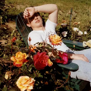 Pochette de Hero de Charlie Puth