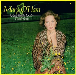 Pochette de Music Speaks Louder Than Words de Mary O’Hara