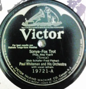 Pochette de Sonya / Got No Time de Paul Whiteman and His Orchestra