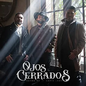 Pochette de Ojos cerrados de Carin León